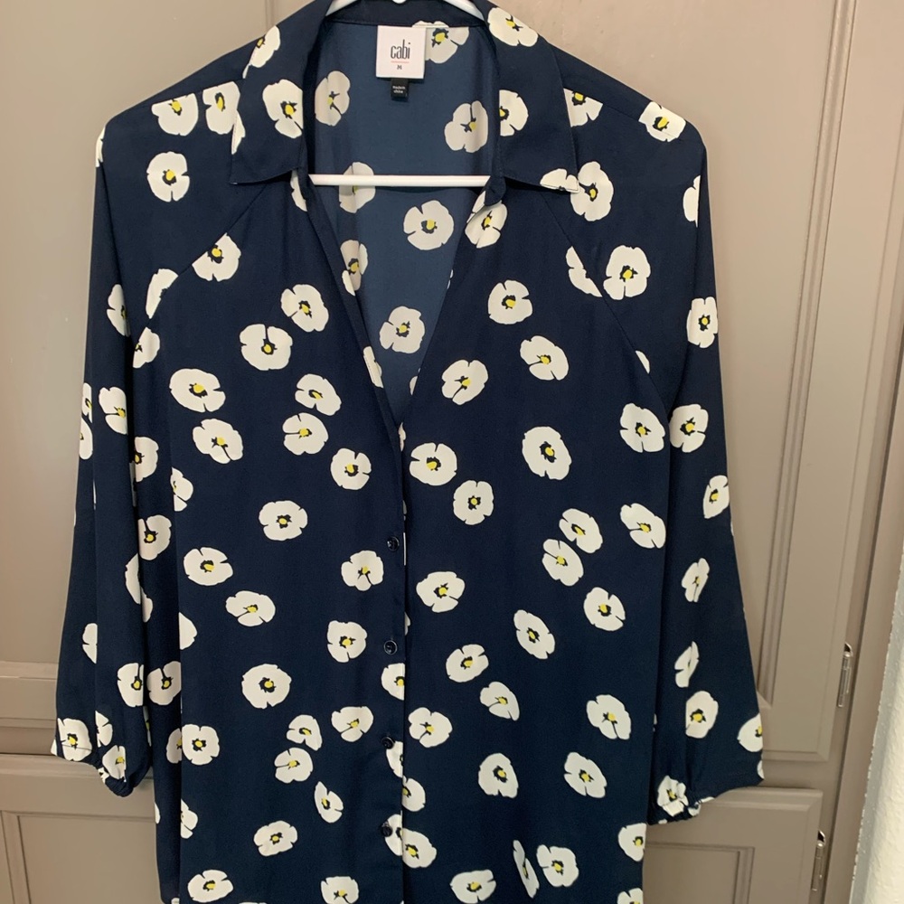 Three quarter sleeve top